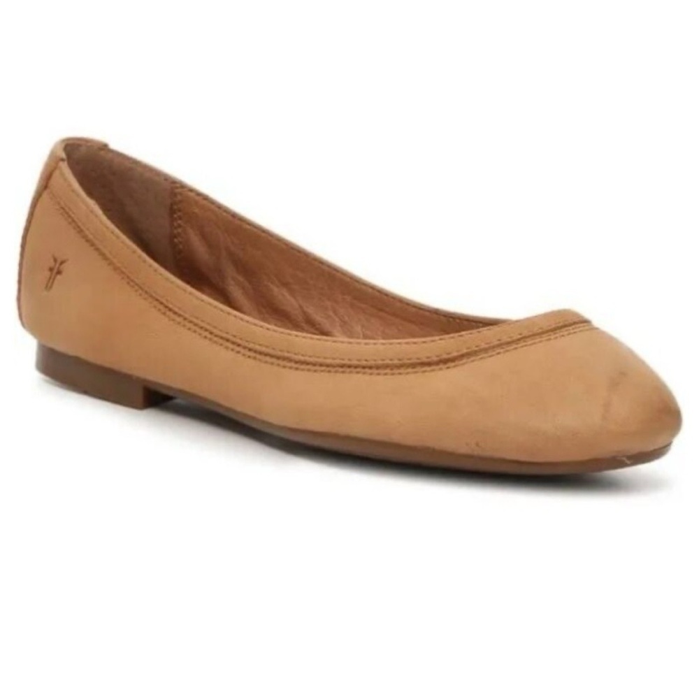 Frye Carson Ballet (Sand Oiled Nubuck) Women’s Flat Shoes size 6.5 M